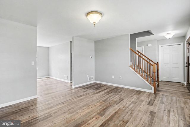 195 MARTEL CIR, Dillsburg, PA 17019