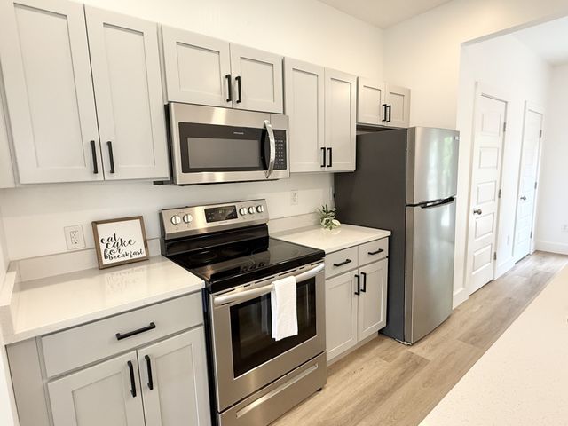 530 Raymond St, Nashville, TN 37211