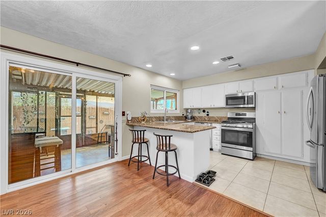 1102 Arapaho Way, Boulder City, NV 89005