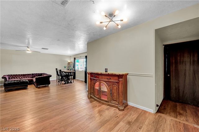 1102 Arapaho Way, Boulder City, NV 89005