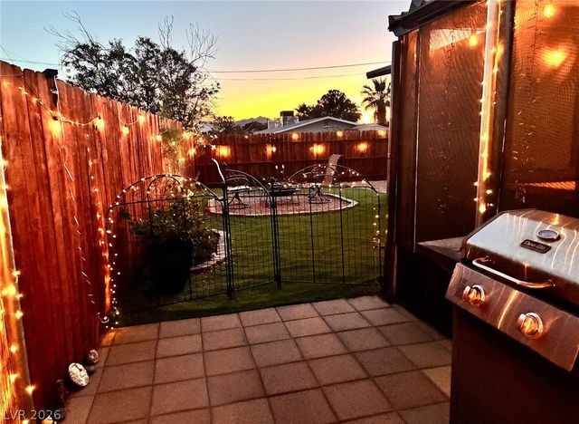 1102 Arapaho Way, Boulder City, NV 89005
