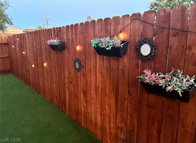 1102 Arapaho Way, Boulder City, NV 89005