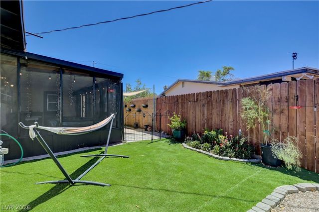 1102 Arapaho Way, Boulder City, NV 89005