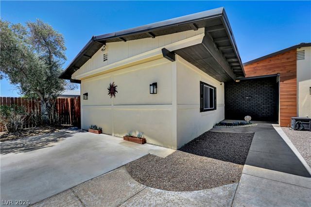 1102 Arapaho Way, Boulder City, NV 89005