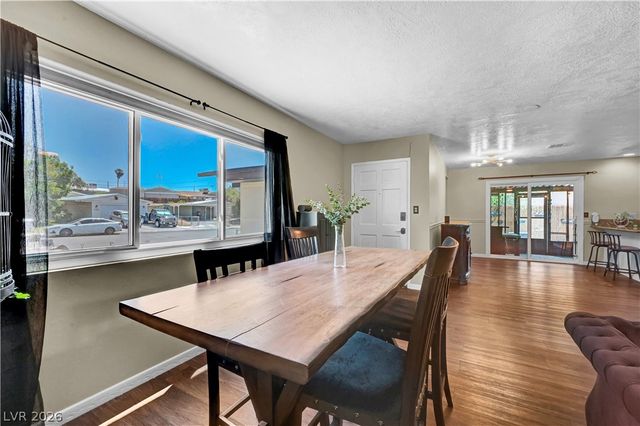 1102 Arapaho Way, Boulder City, NV 89005
