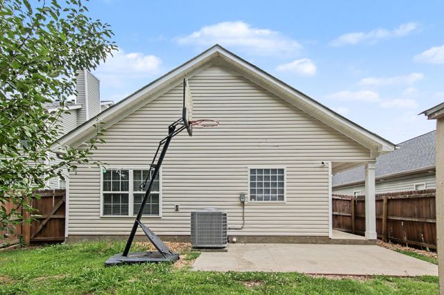5193 Preserve Blvd, Antioch, TN 37013