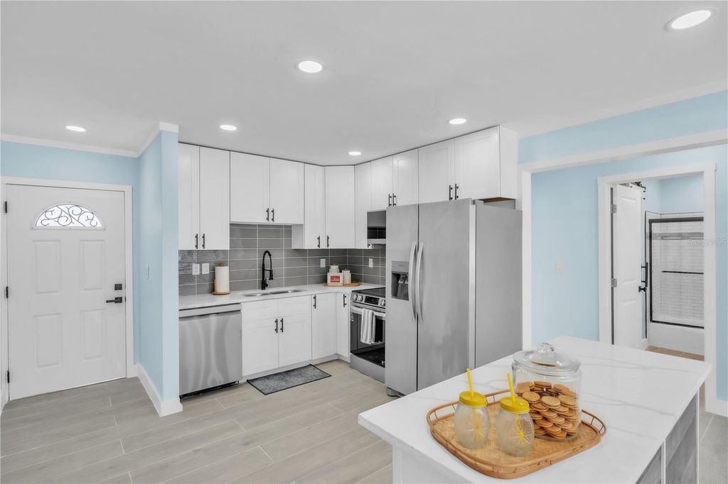 445 63RD STREET, HOLMES BEACH, FL 34217 — photo 4