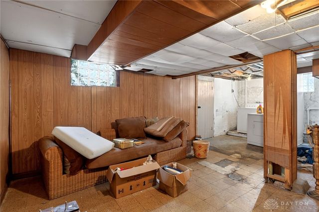 1042 Shakespeare Avenue, Dayton, OH 45402