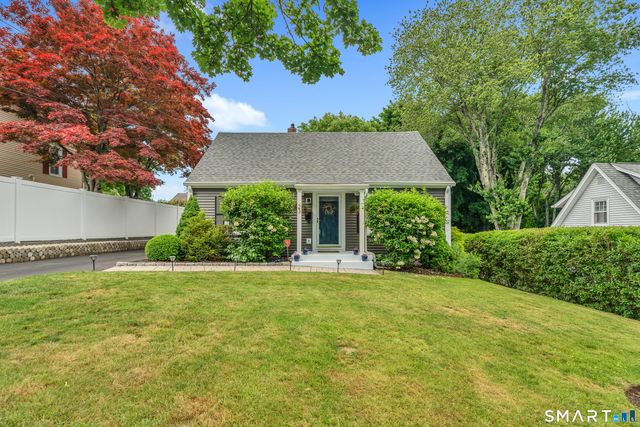 23 Highland Avenue, Bethel, CT 06801