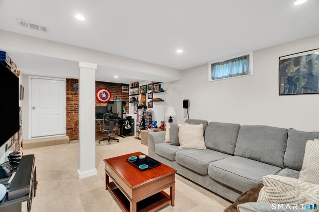 23 Highland Avenue, Bethel, CT 06801