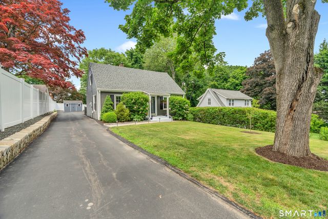 23 Highland Avenue, Bethel, CT 06801