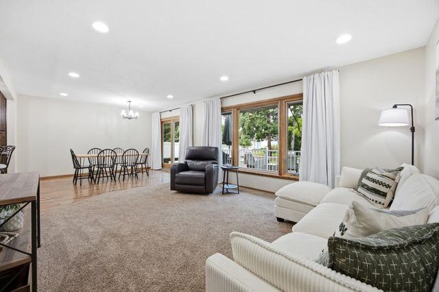 2844 Hickory Street N, Fargo, ND 58102