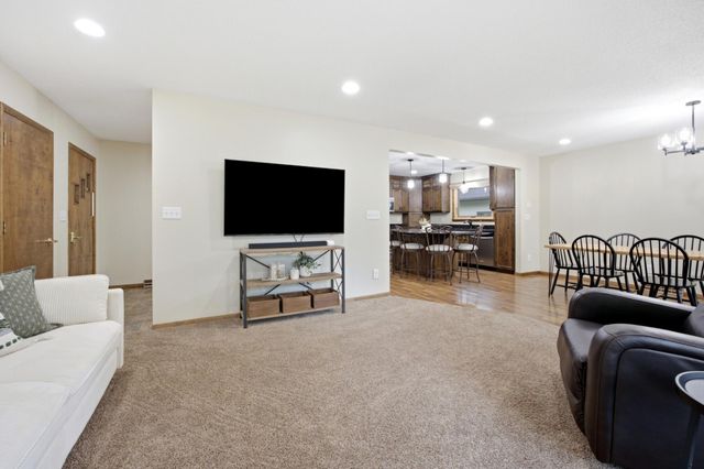 2844 Hickory Street N, Fargo, ND 58102