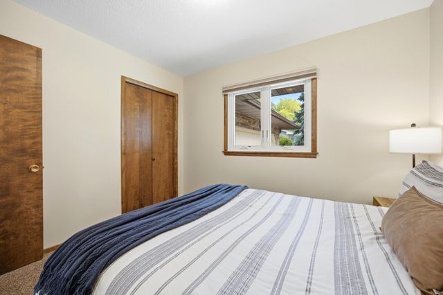 2844 Hickory Street N, Fargo, ND 58102