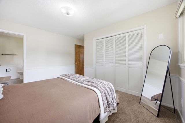 2844 Hickory Street N, Fargo, ND 58102