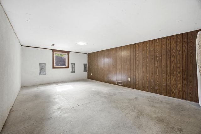2844 Hickory Street N, Fargo, ND 58102