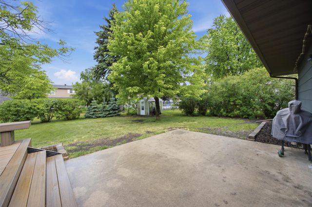 2844 Hickory Street N, Fargo, ND 58102