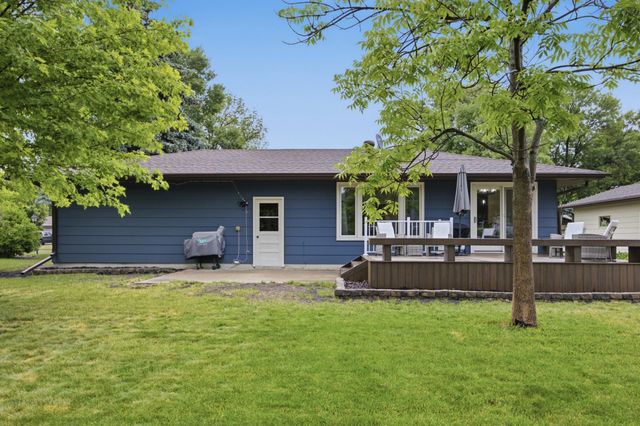 2844 Hickory Street N, Fargo, ND 58102