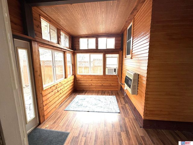 1806 S 50th Street, Lincoln, NE 68506