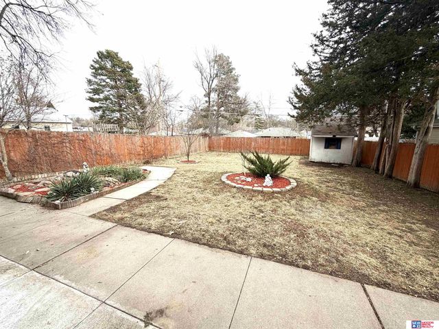 1806 S 50th Street, Lincoln, NE 68506