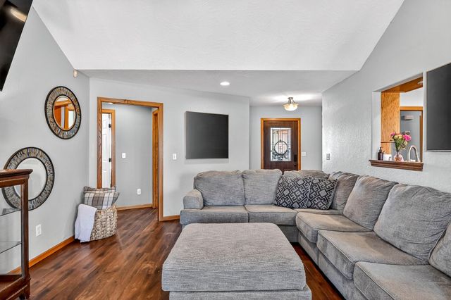 422 Fieldstone Road, Clever, MO 65631