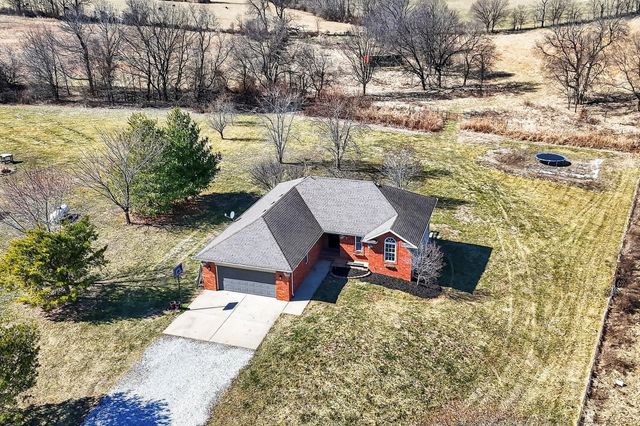 422 Fieldstone Road, Clever, MO 65631