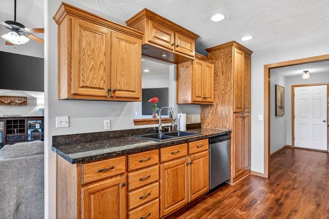 422 Fieldstone Road, Clever, MO 65631