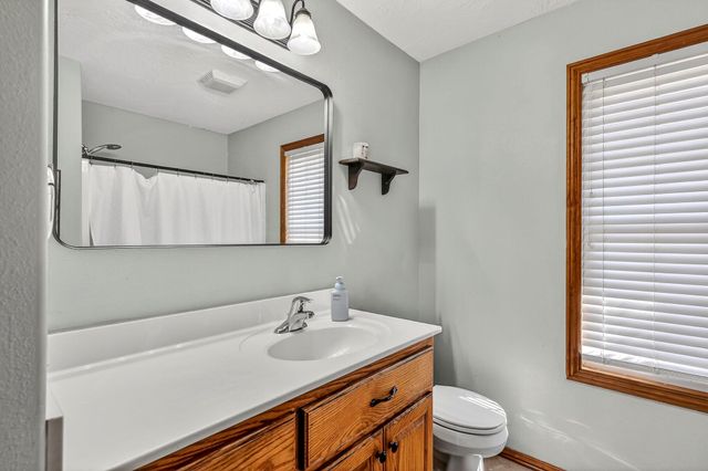 422 Fieldstone Road, Clever, MO 65631