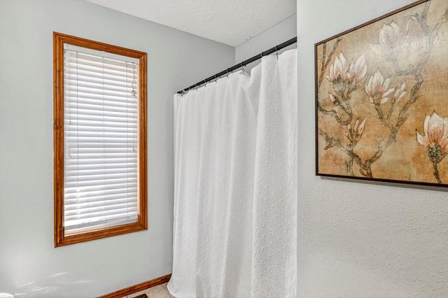 422 Fieldstone Road, Clever, MO 65631