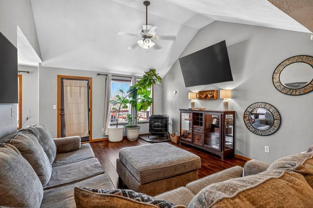 422 Fieldstone Road, Clever, MO 65631