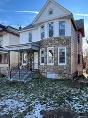 7720 E Canfield Street, Detroit, MI 48214