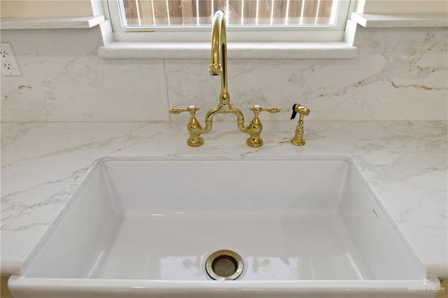 3310 Las Vistas Lane, Weslaco, TX 78596