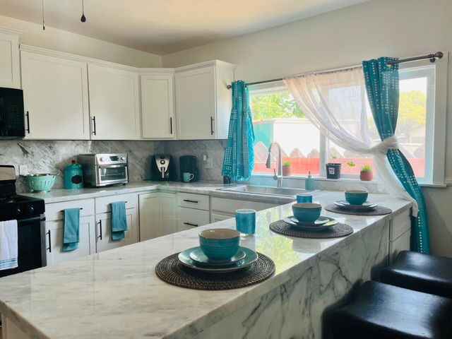 824 N Willis Street, Visalia, CA 93291