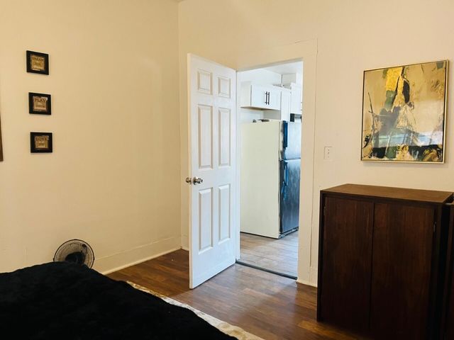 824 N Willis Street, Visalia, CA 93291