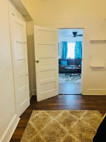 824 N Willis Street, Visalia, CA 93291