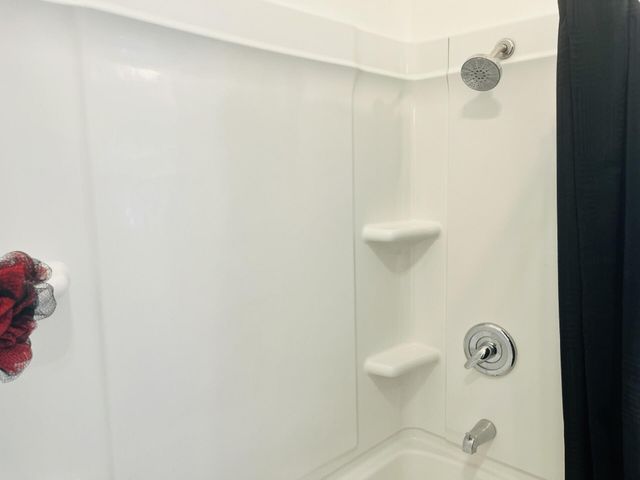 824 N Willis Street, Visalia, CA 93291