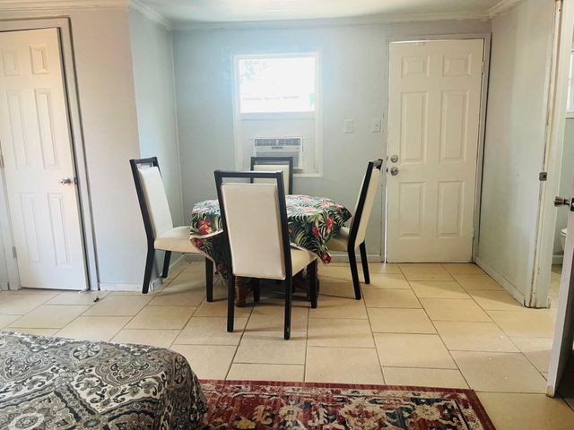 824 N Willis Street, Visalia, CA 93291