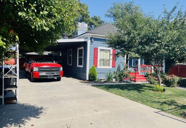 824 N Willis Street, Visalia, CA 93291