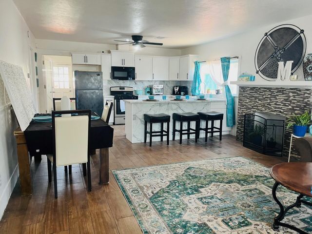 824 N Willis Street, Visalia, CA 93291