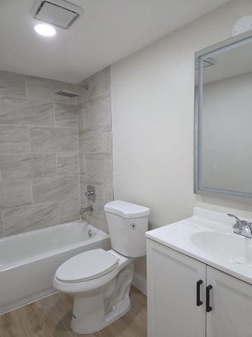 4872 NW 95th Avenue, Sunrise, FL 33351