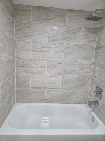 4872 NW 95th Avenue, Sunrise, FL 33351