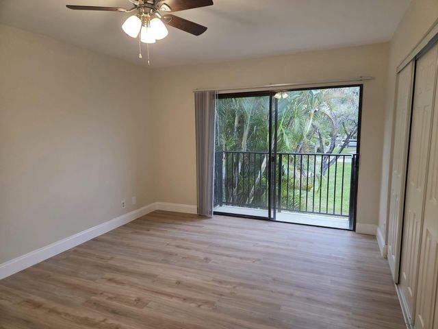 4872 NW 95th Avenue, Sunrise, FL 33351