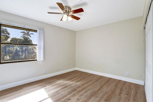 4872 NW 95th Avenue, Sunrise, FL 33351