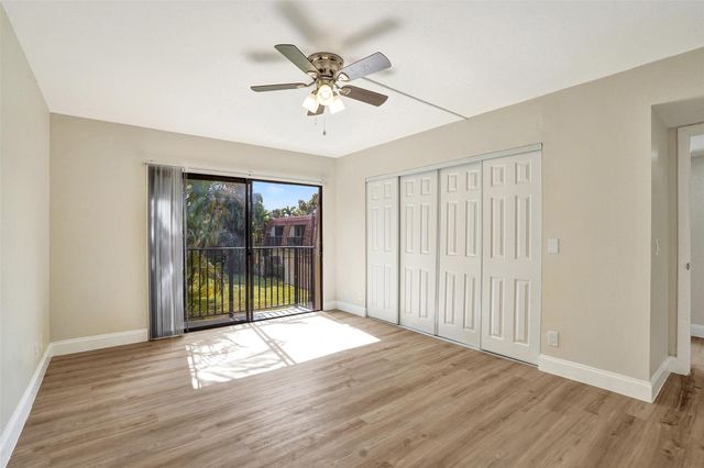 4872 NW 95th Avenue, Sunrise, FL 33351