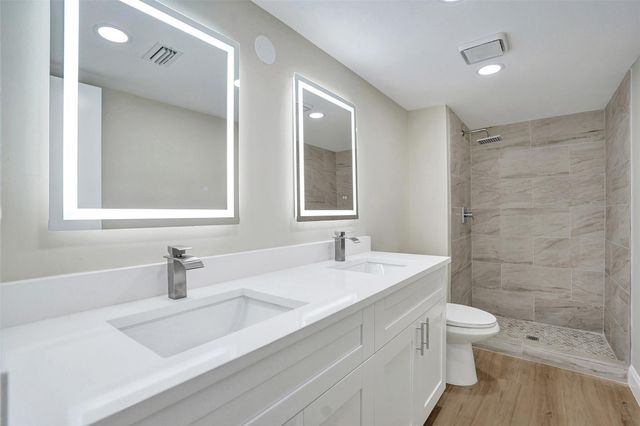 4872 NW 95th Avenue, Sunrise, FL 33351