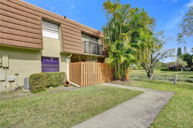 4872 NW 95th Avenue, Sunrise, FL 33351