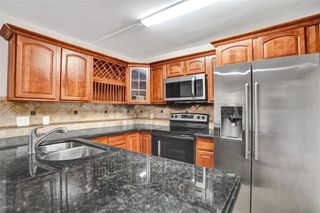 4872 NW 95th Avenue, Sunrise, FL 33351