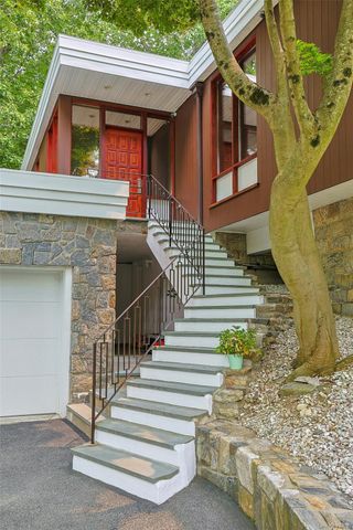 20 Sprain Valley Road, Scarsdale, NY 10583