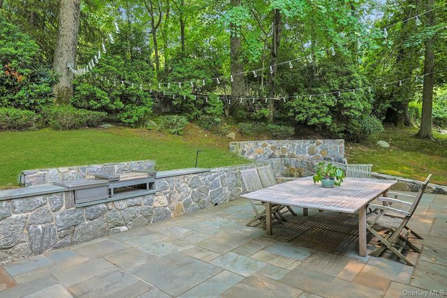 20 Sprain Valley Road, Scarsdale, NY 10583