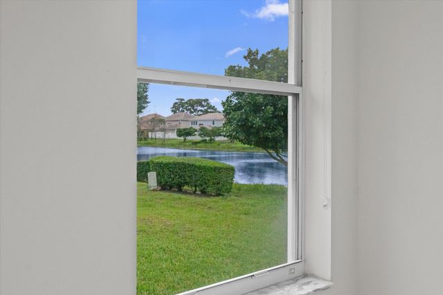 86 Citrus Park Lane, Boynton Beach, FL 33436